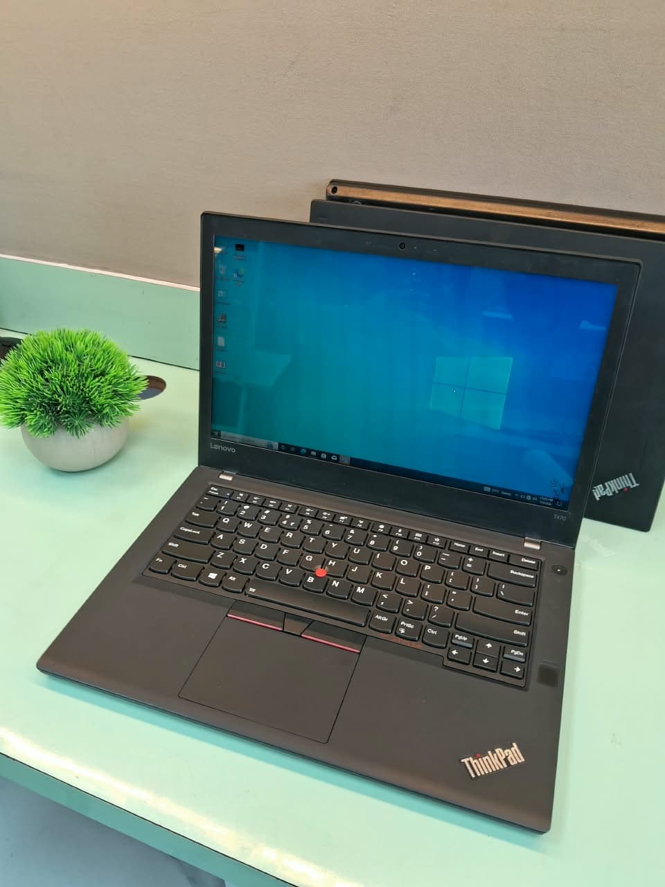Lenovo ThinkpadT470 — i5 / 7th / 8GB / 512GB / No / Touch / 14"