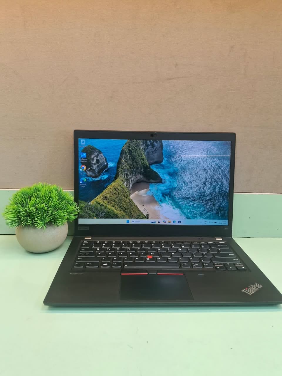 Lenovo ThinkPad T14 — i5 / 10th / 16GB / 256GB / 14"