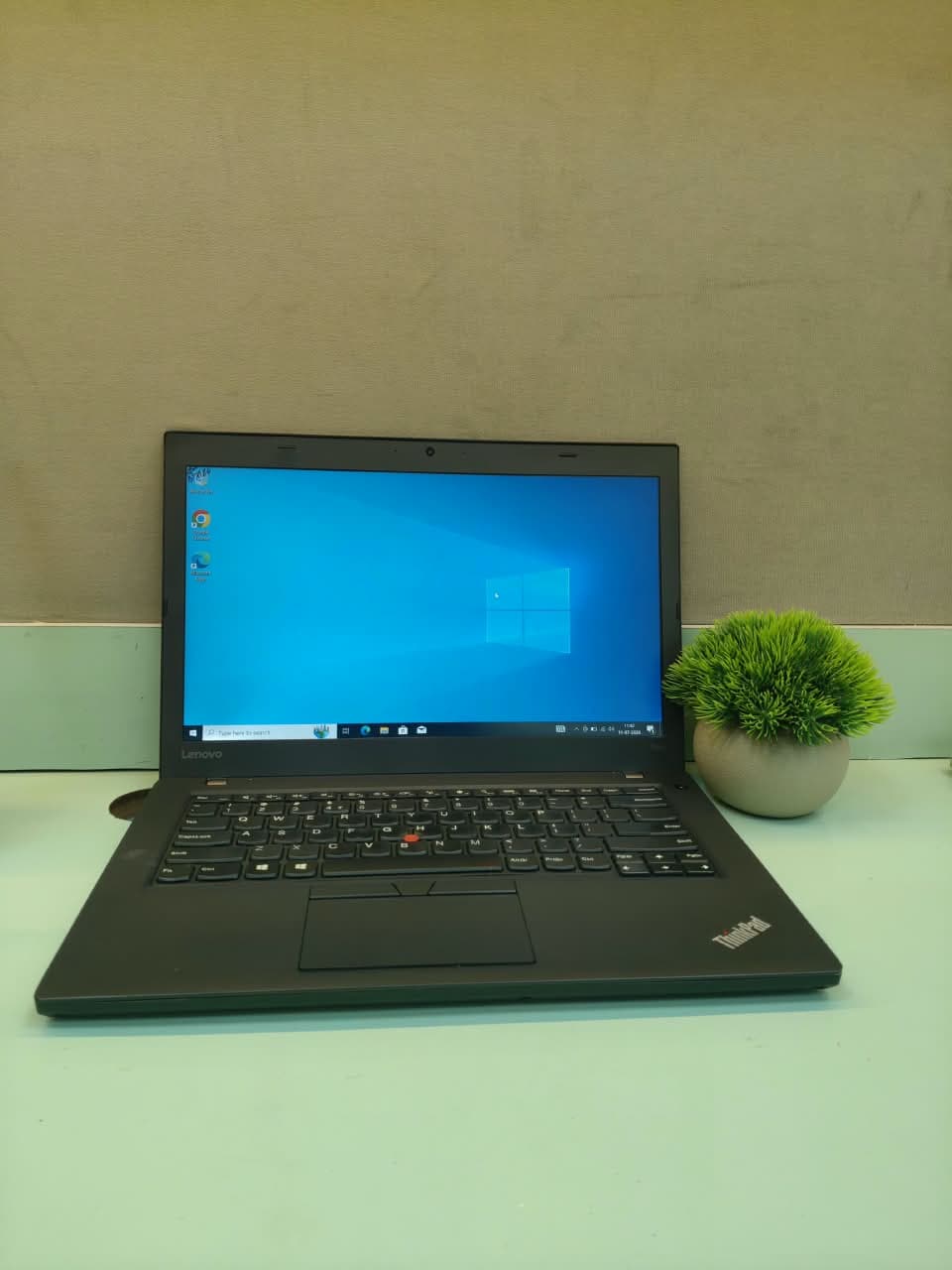 Lenovo ThinkPad T450 — i5 / 5th / 8GB / 256GB / 14"